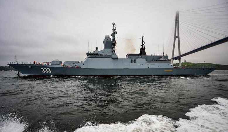 ������սѲ���ձ��������٣���̫ƽ�󽢶ӳ���������һ��ͷ������