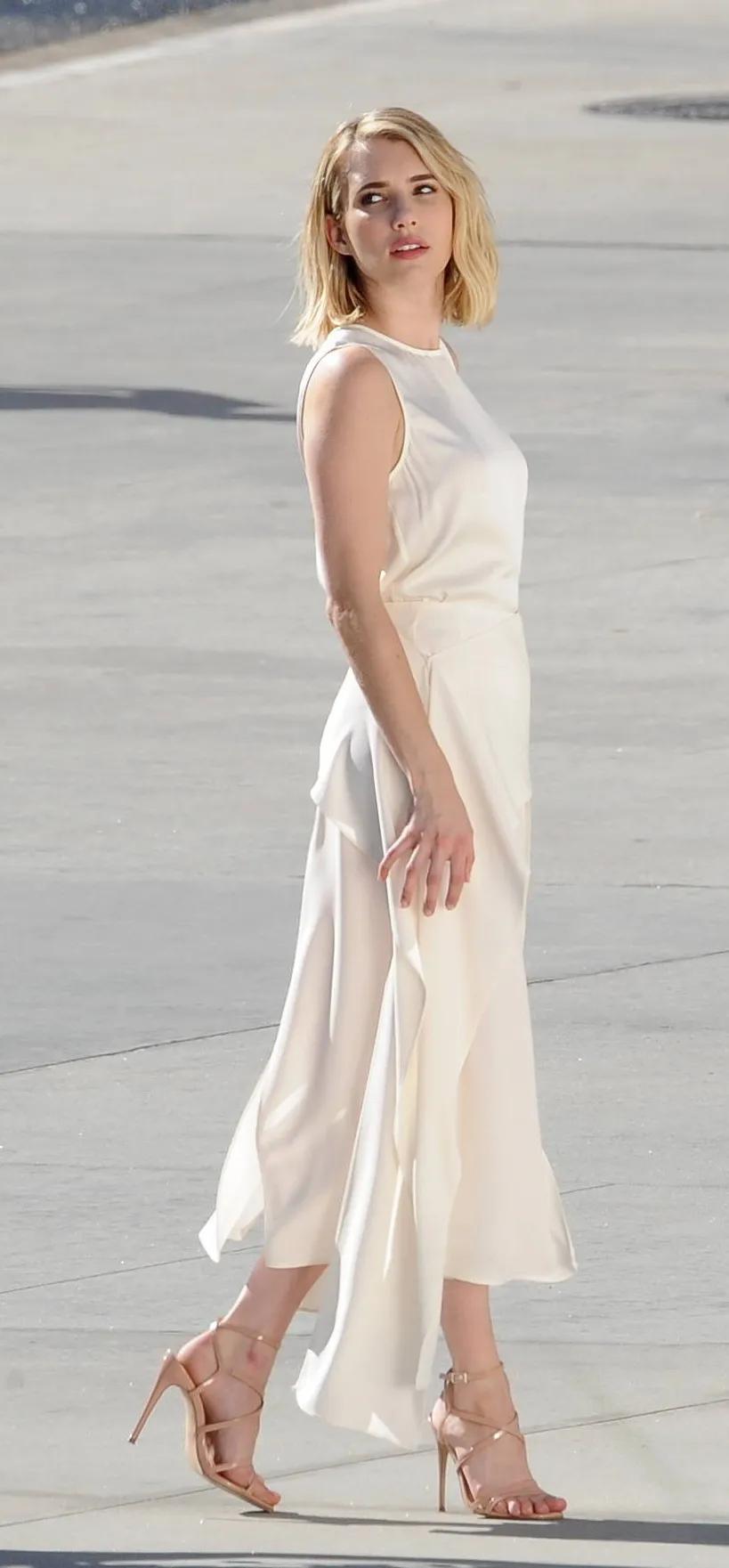 英文名:emmaroberts,别名:小萝卜丝1991年2月10日出生于美月纽约,演员