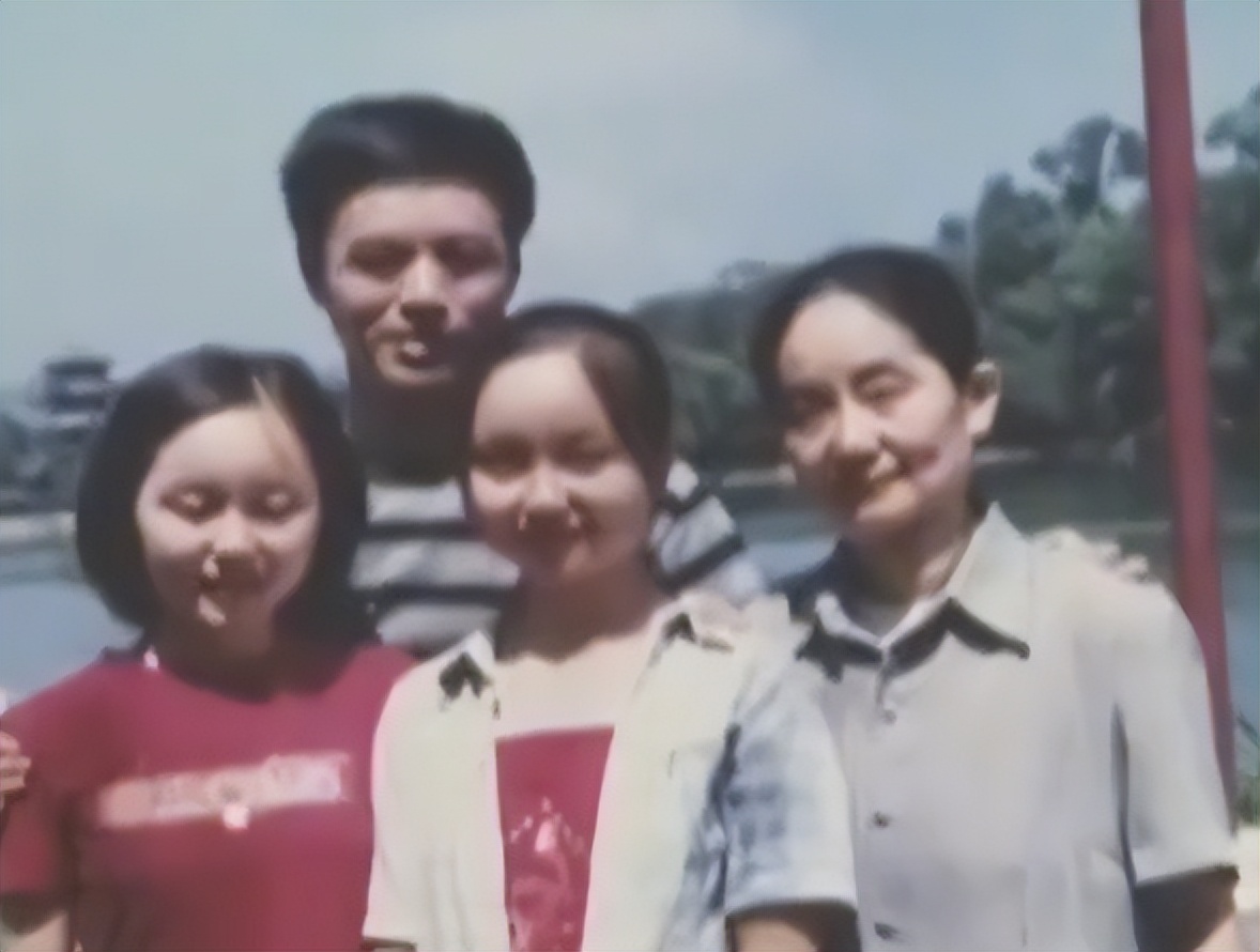 2012年，清华女硕士坠楼身亡，调查发现：一家三女性都选择了自杀