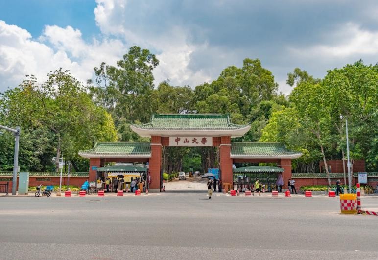 骄傲！冬奥火炬手、冬奥短片总导演、医疗保障队，都是中大校友