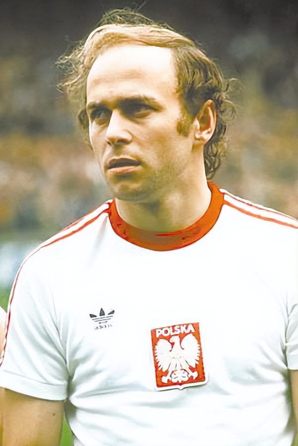 2016年世界杯进球全记录(世界杯进球榜top13,克洛泽16球领衔,方丹单届