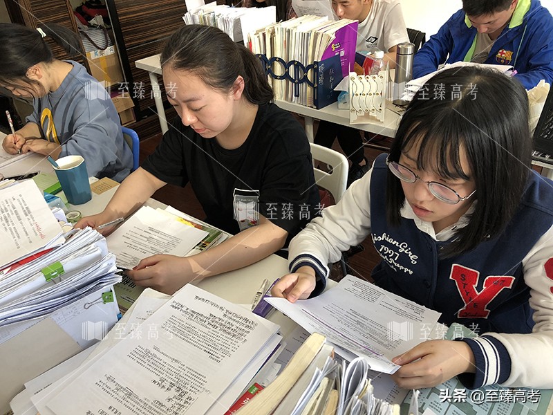 艺考文化课跟普通文化课一样吗：武汉至臻高考培训学校