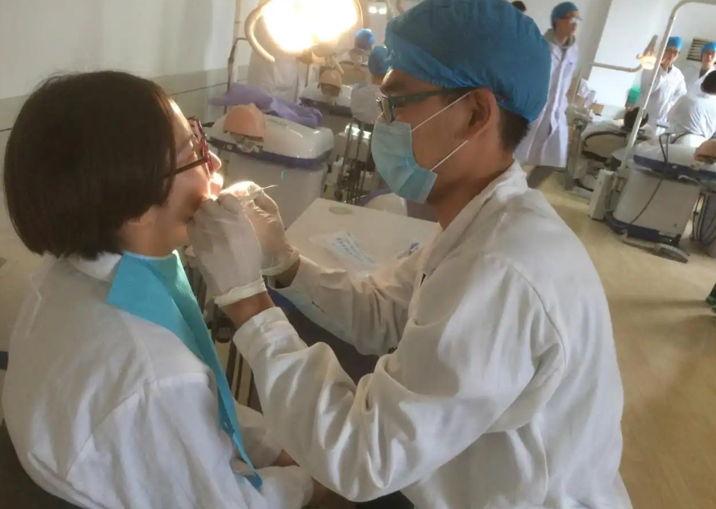 临床医学的“分支专业”，就业率高且发展前景好，薪资待遇也不错