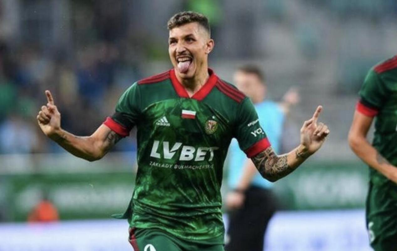 中超球员为什么这么贵（中超球队又花冤枉钱！2200万豪购欧洲板凳球员，球迷骂声一片）-趣拿体育