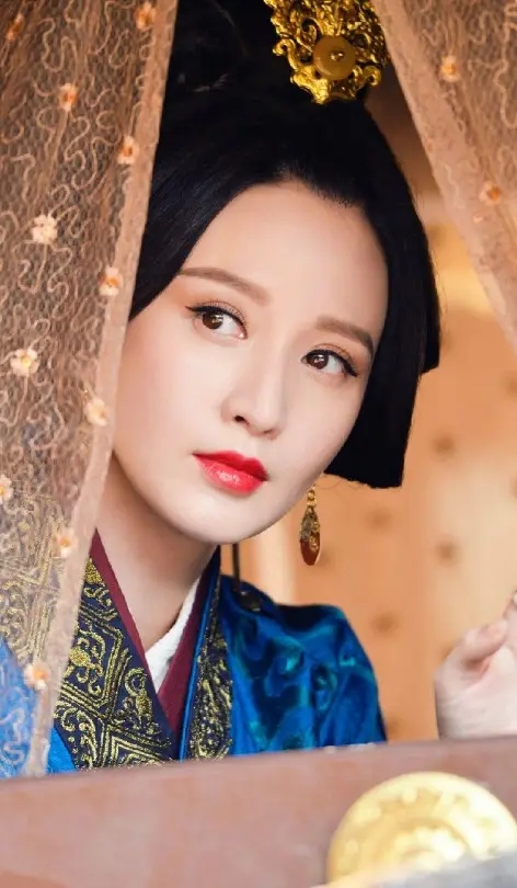 这6个中年女星年轻时美得各有特色如今脸肿得猝不及防 观众傻眼