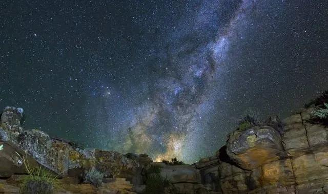 足球史上最帅的球星(世界足坛一百零八位巨星英雄排座次（上）)