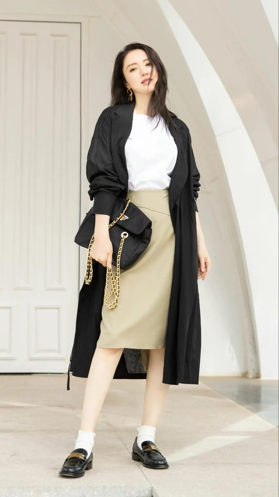 明星美图壁纸：董璇，优雅动人，太好看了