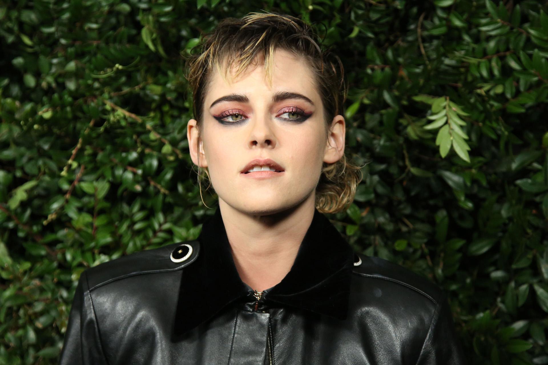 麦肯基弗依(《暮光之城》14年后演员现状:男主长残,配角逆袭,女主成