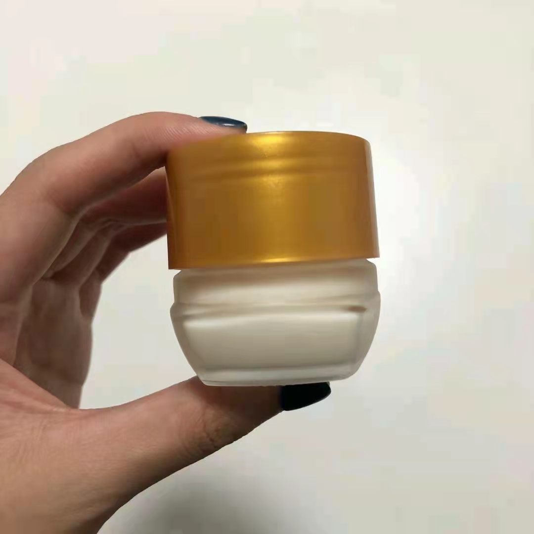 因包装“太廉价”被嫌弃的护肤品，实际上保湿还补水，你家里有吗