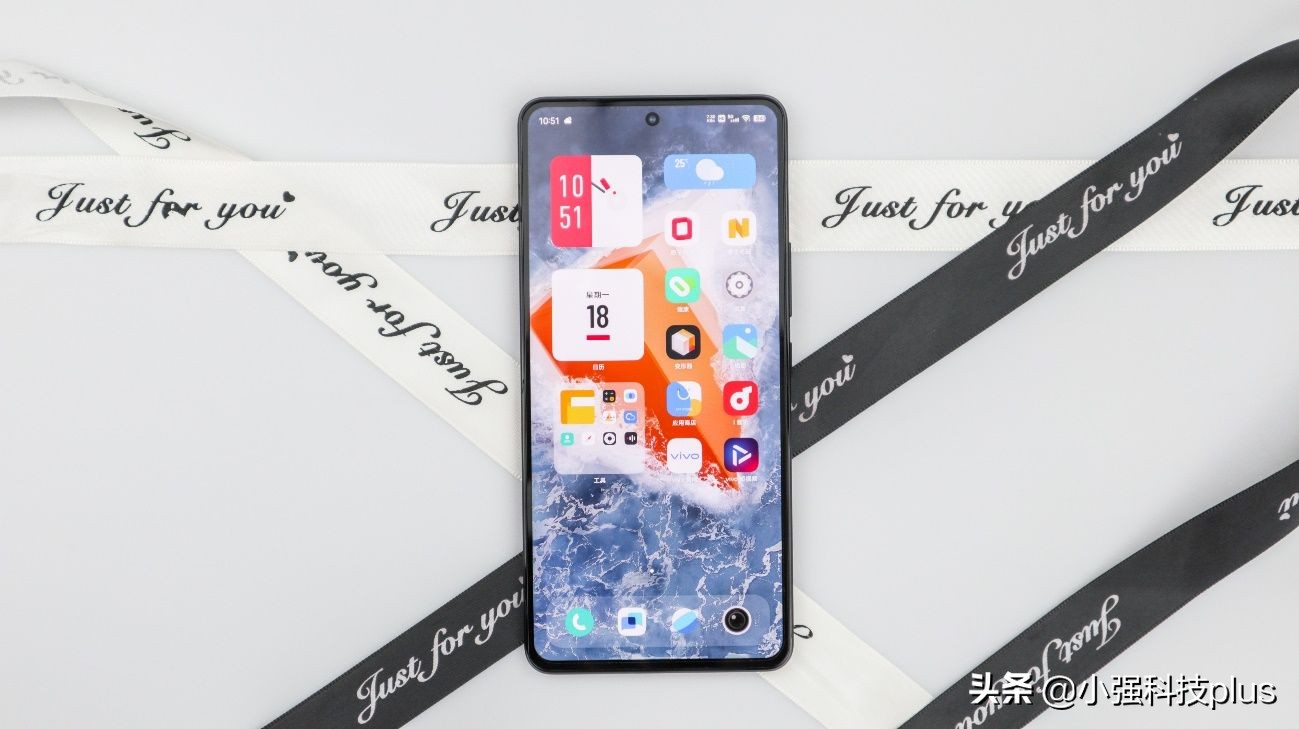 近期旗舰手机怎么选 这三款性能强且各有特点价格最贵才不到4000元