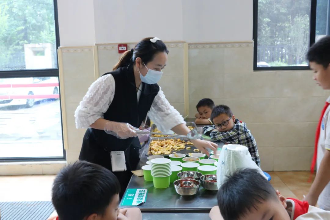 劳动之底色 幸福之源泉｜记双流区实验小学外国语学校劳动系列课程