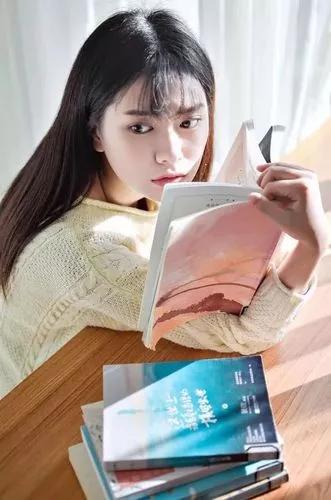过年了给女朋友买什么礼物（过年要送女朋友礼物吗）