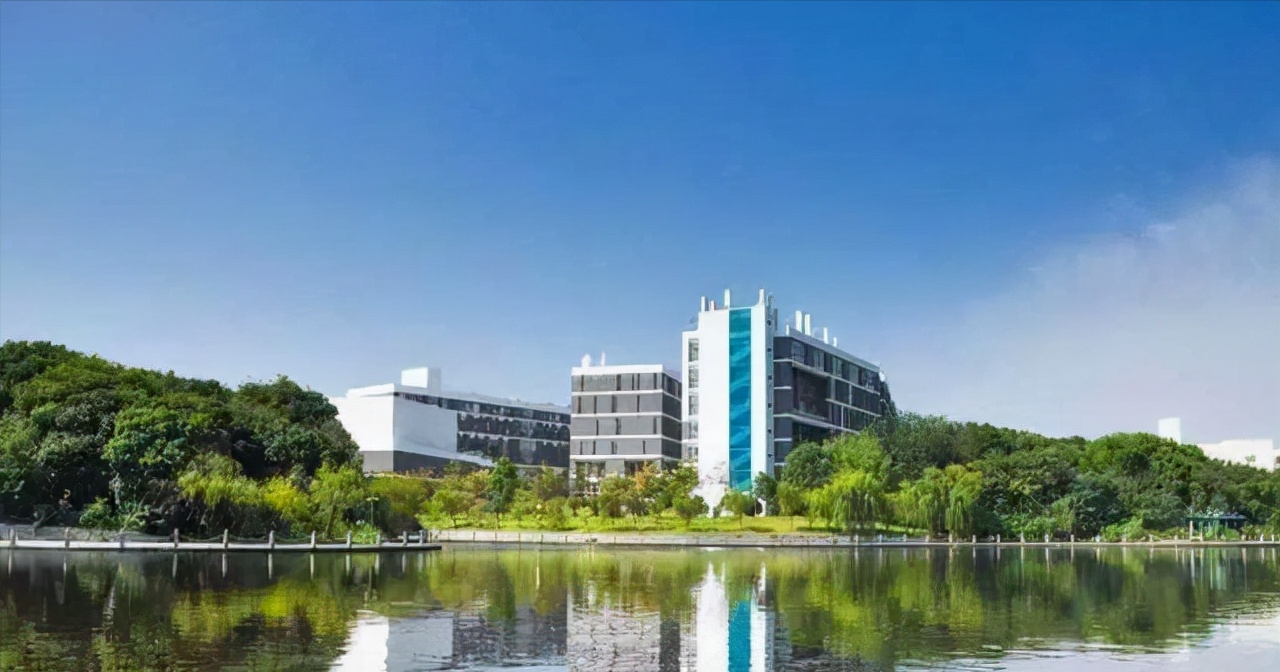武漢大學裁撤醫學專業，直屬學院停辦，學生直言：早應該如此了