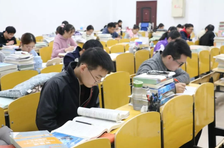 大学生注意！2022考研上岸后，这些院校将不会继续为你提供宿舍