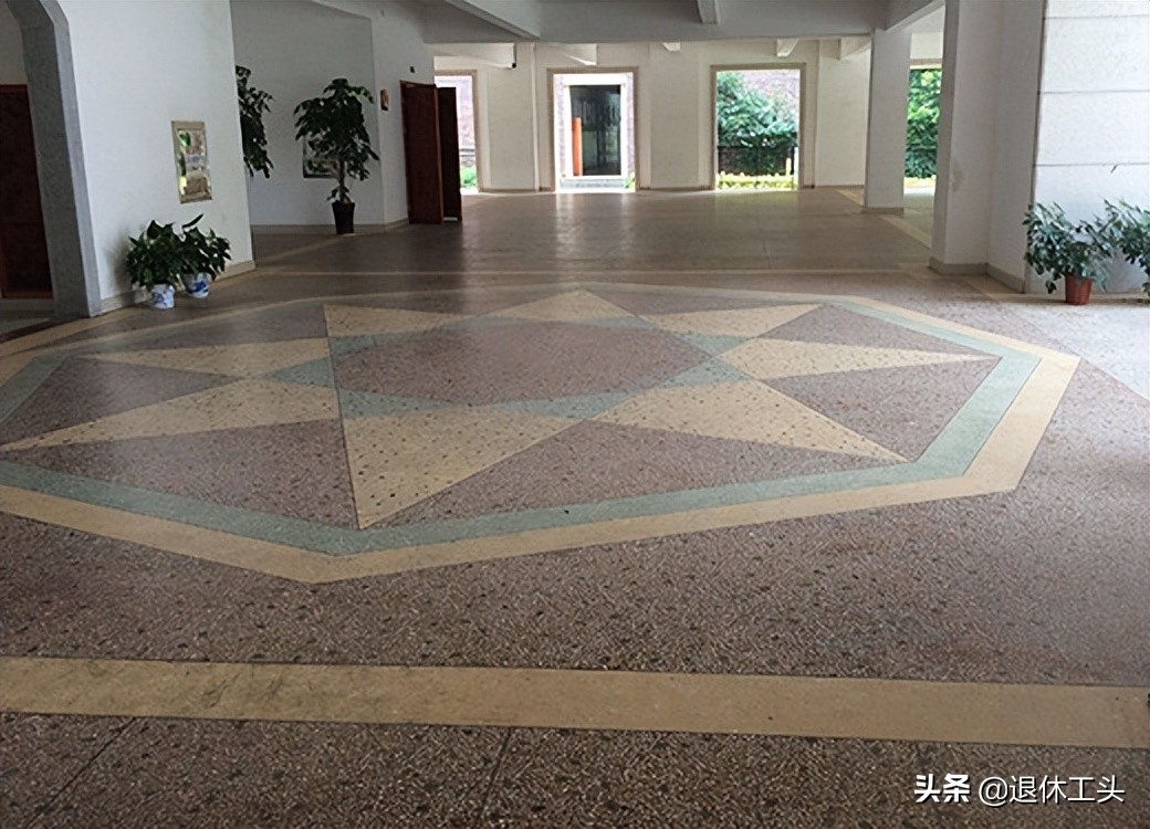 水磨地板价格(为什么使用水磨石地面的家庭越来越少) - 价格百科