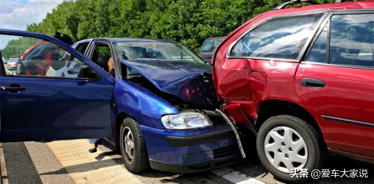 新手驾驶课堂（4）：新手开车，如何才能避免事故，安全驾驶？