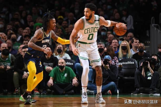 塔图姆砍下39分（绿军胜灰熊！塔图姆狂砍39分引领20-0超级攻击波，莫兰特怒喷裁判）