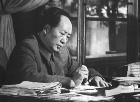 1962年，刘思齐和杨茂之举行婚礼，毛主席亲送300元钱作为贺礼