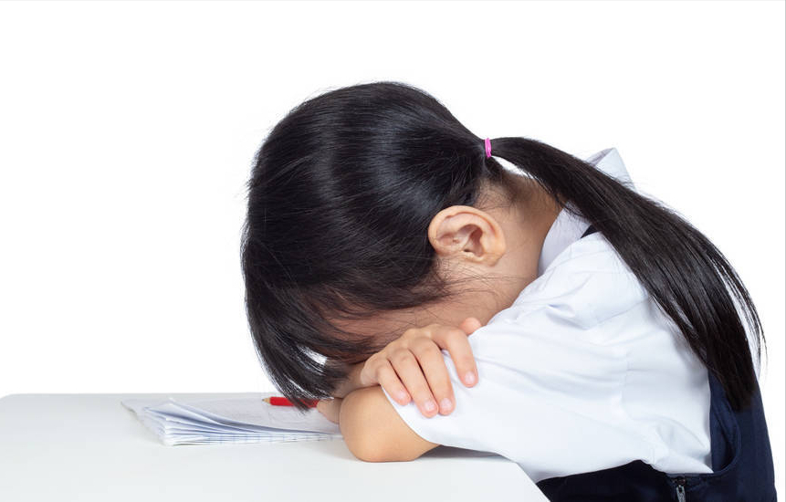 数学老师：“数学成绩好”的孩子，都有4个特征，家长要从小培养