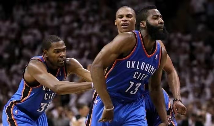 2012总决赛热火vs雷霆（12年总决赛雷霆对热火，詹皇场均28+10+7，其他五位球星表现如何）