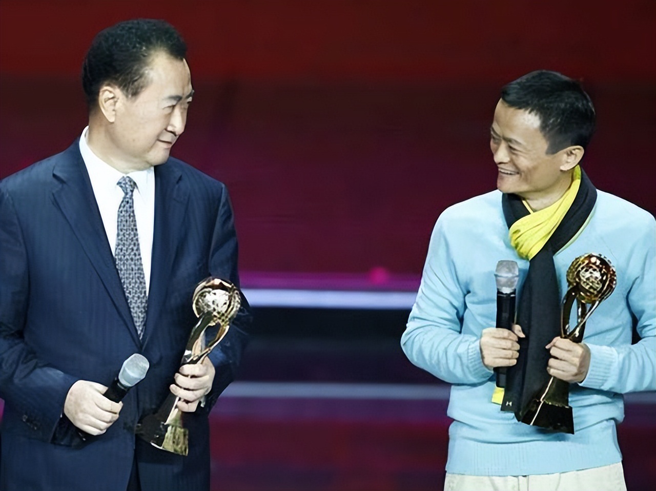 马云王健林(马云王健林十年对到期,到底谁赢谁输?