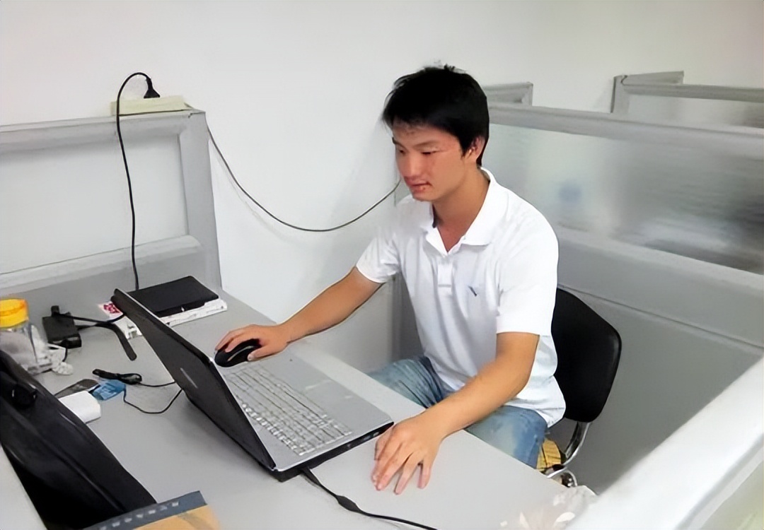 “供你读大学成了笑话”，一位农村父亲的坦白，让多少大学生沉默