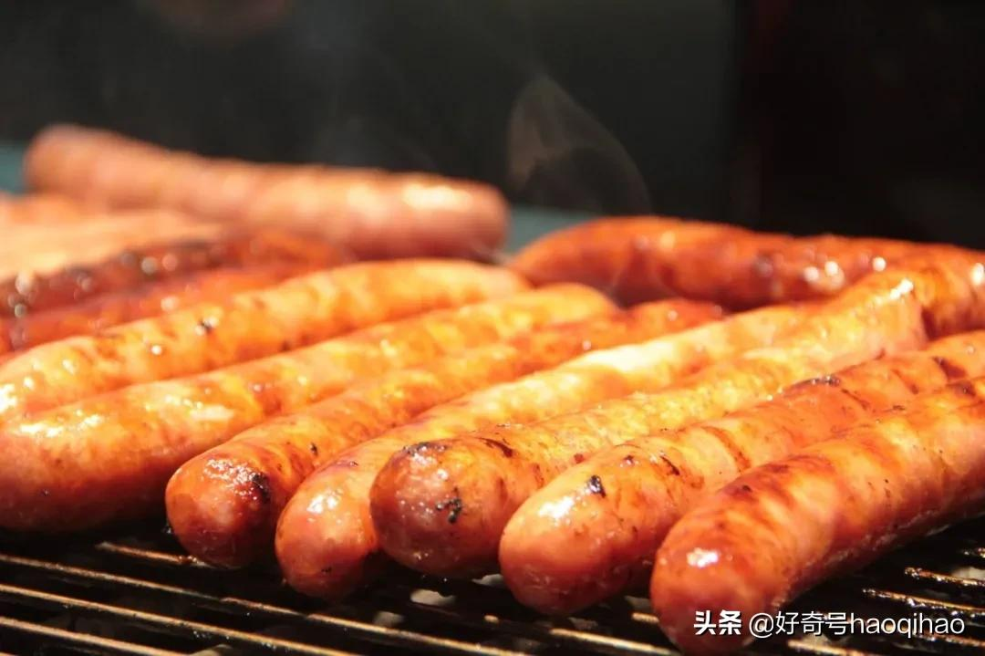 两块钱的烤肠用的什么肉,能放心吃吗?