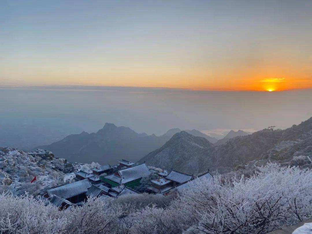 登泰山記原文及翻譯拼音「登泰山記翻譯簡短」