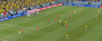 卡塞米罗致胜球，巴西1:0瑞士，提前晋级16强，罗纳尔多鼓掌庆祝