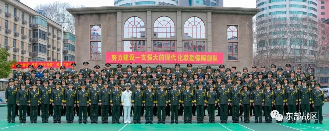 文职干部改任军官,授衔了