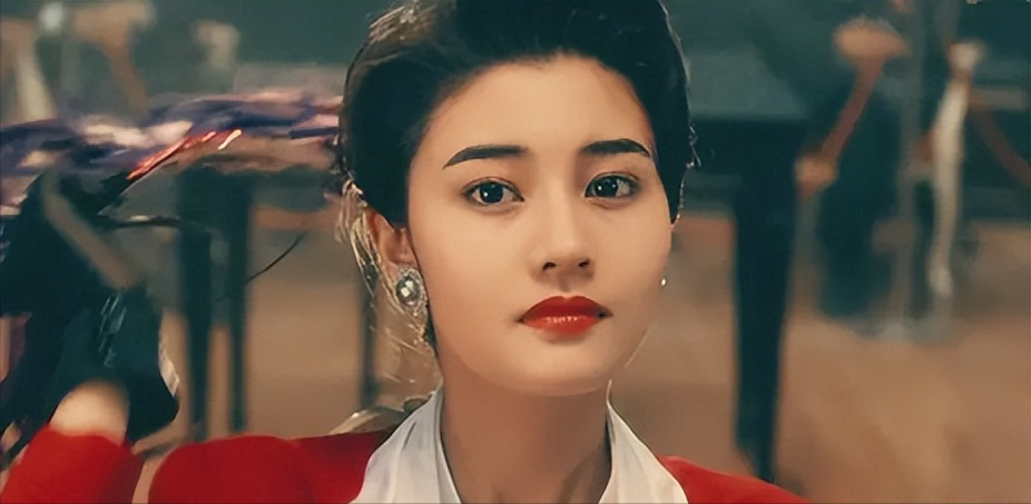 明明get不到，却被夸上天的10位女星，是谁的审美有问题？