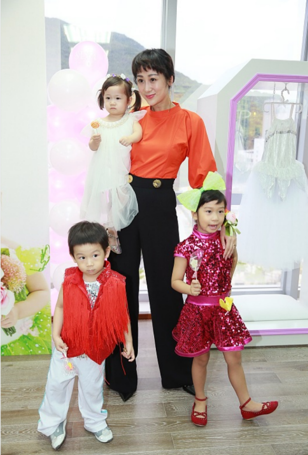 陈浩民老婆(蒋丽莎5年生4个娃一点没胖)