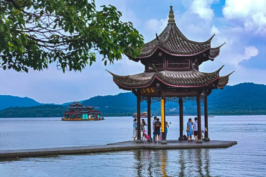 五一不知道去哪里旅行，这8个中国最美的地方，也许可以给你答案