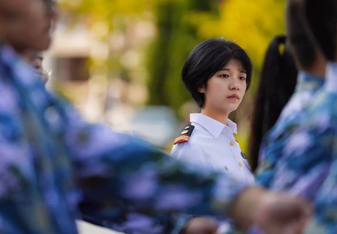 超飒女教官！她连续3年专业第一，50余门课超90分，5所顶尖名校“抢着要”！