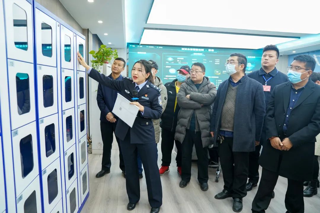 让法律知识在基层一线结出硕果——西安碑林公安“法制之花”牛祎的从警之路