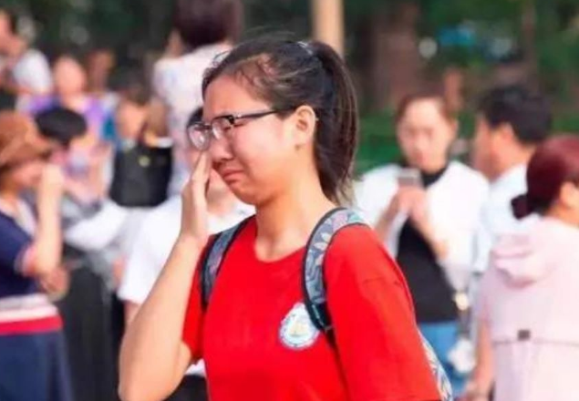 河南这3所大学“钻空子”，学生毕业后很难找到工作，报考需注意