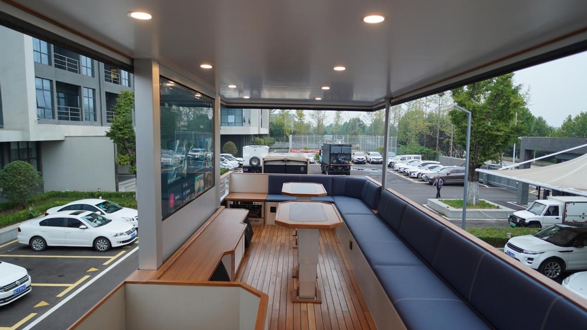 国内首款斯堪尼亚p500XT底盘豪华越野房车（下）