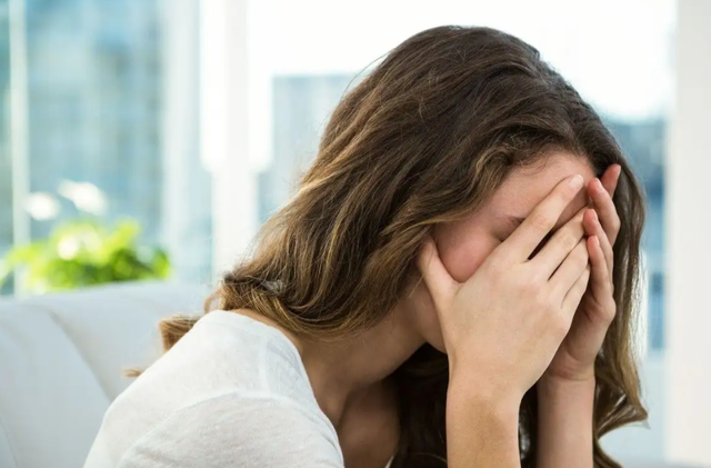 为什么有些人吃虾去虾头，有些人不去虾头？虾头到底可不可以吃？