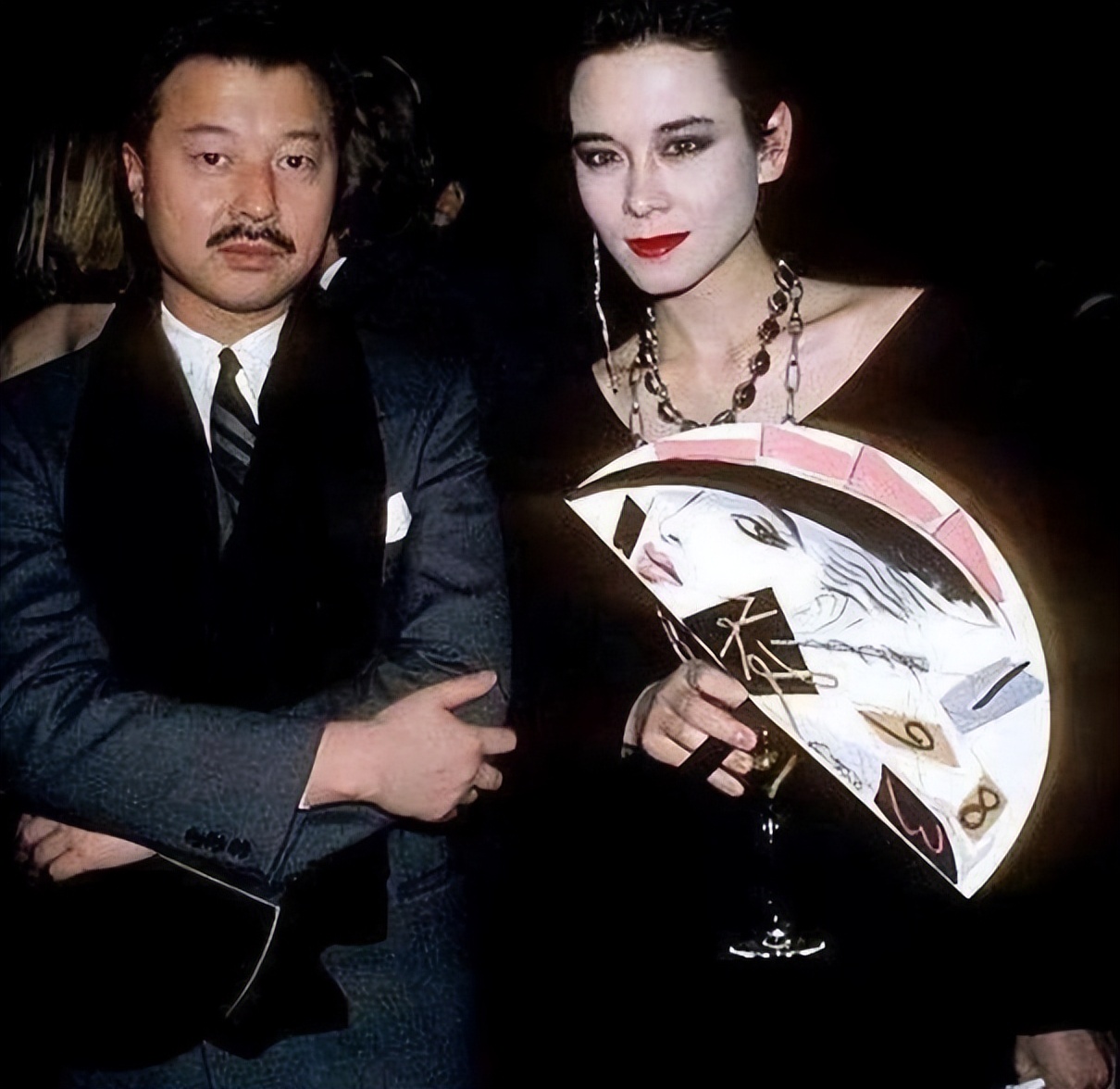 世界顶级超模周天娜:被2个情人抛弃,公开承认患艾滋