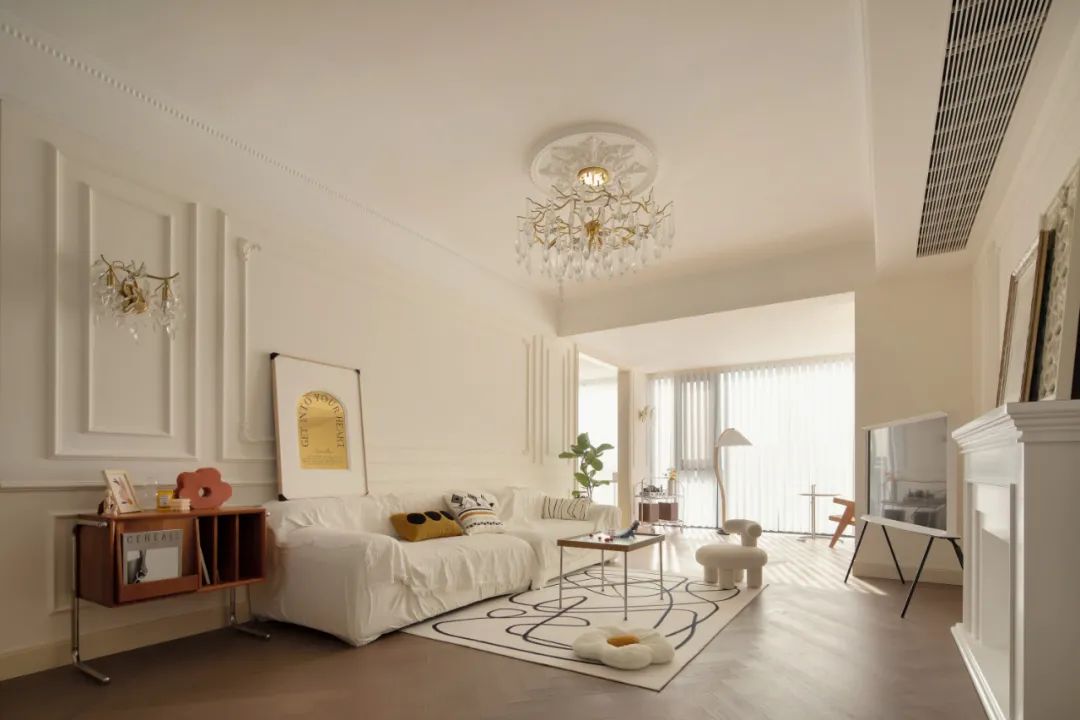 【室內設計推薦相關資料】三代同堂的輕法式住宅，簡約優雅