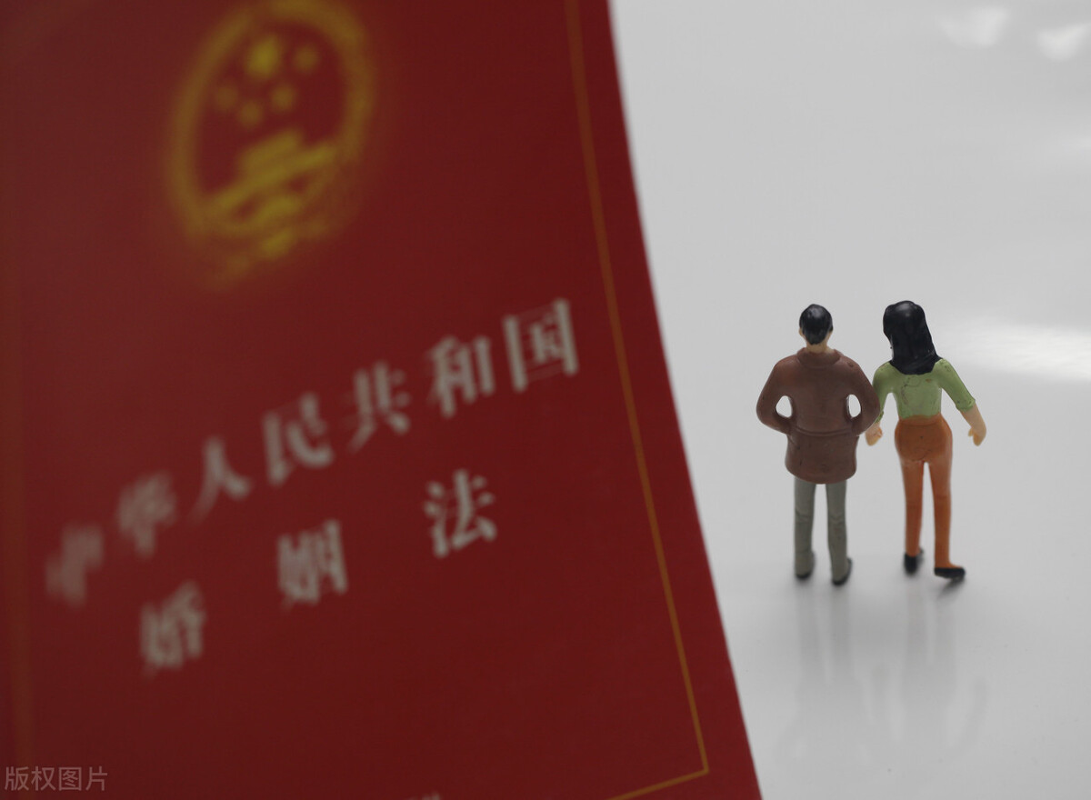 离婚纠纷,离婚纠纷开庭被告不出庭会怎么样