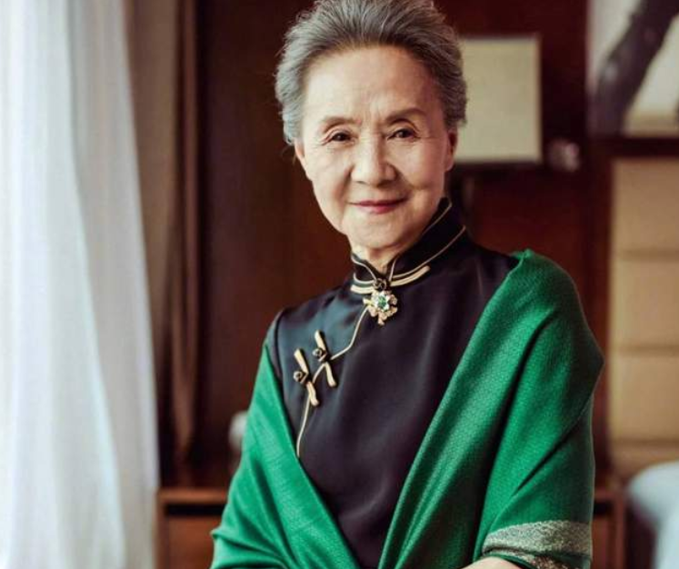 论真正拥有“微笑眼”的奶奶只服这6位，有人83岁还在演戏的路上