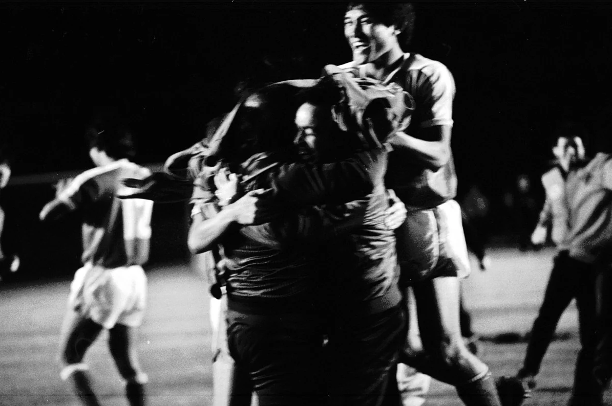 80年代香港足球队员(香港回归25周年 昔日亚洲足球先锋的兴衰)