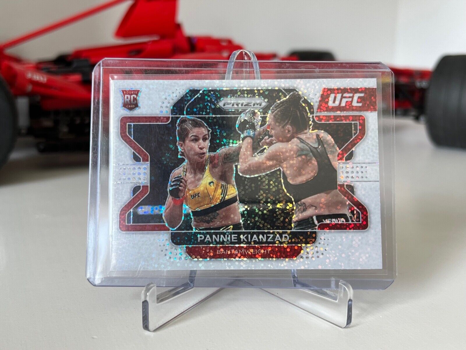 prizm2022世界杯(RC选手能力值测评！2022 Panini Prizm UFC MMA Cards)