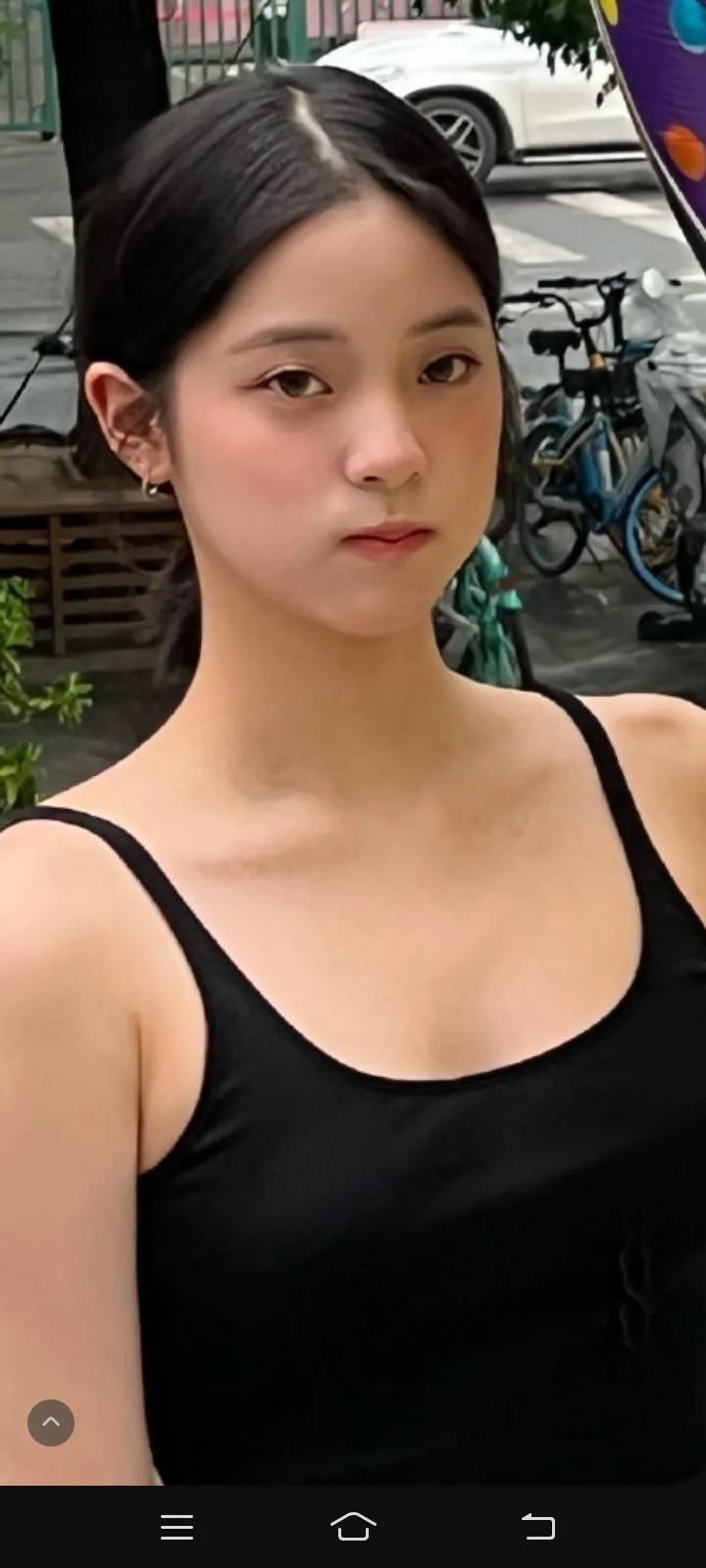 欧阳娜娜美图6