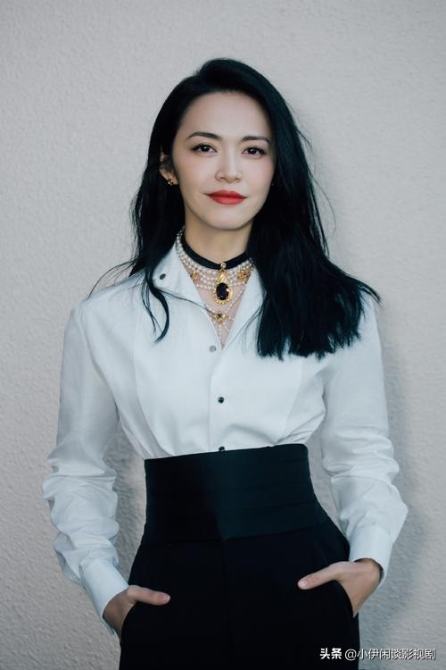 都是演律师和姐弟恋，把江疏影和姚晨一对比，差距就太明显了