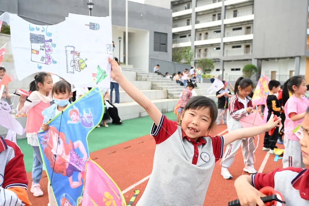 美在附小——记天府新区新兴中学附属小学开展第一届艺术节
