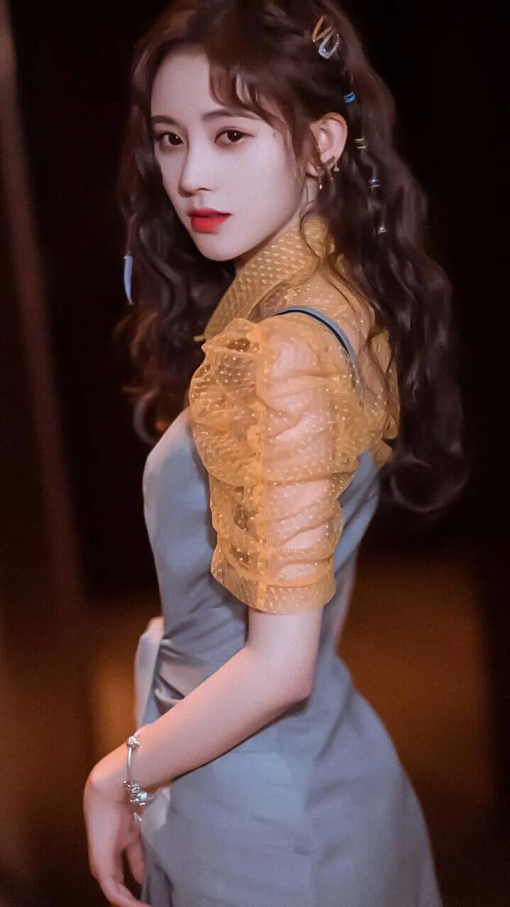 鞠婧祎：甜美靓丽，天生丽质