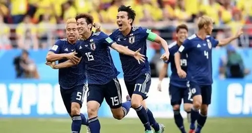 为什么日本队能进世界杯(我酸了！从1胜2负到提前1轮晋级世界杯 日本为何如此强大)