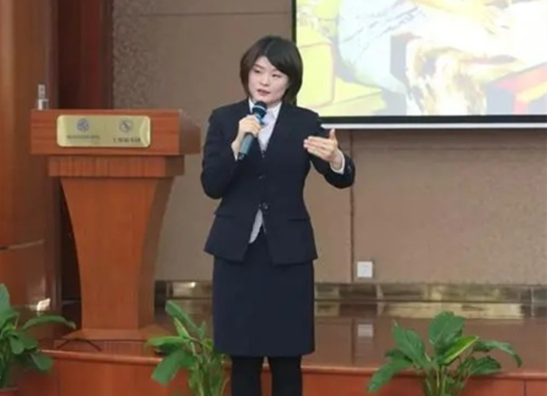 不能用手直接触摸身体，入殓师：与鬼神无关，即便是亲人也不可以